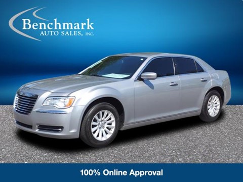 2011 Chrysler 300 4dr Sedan