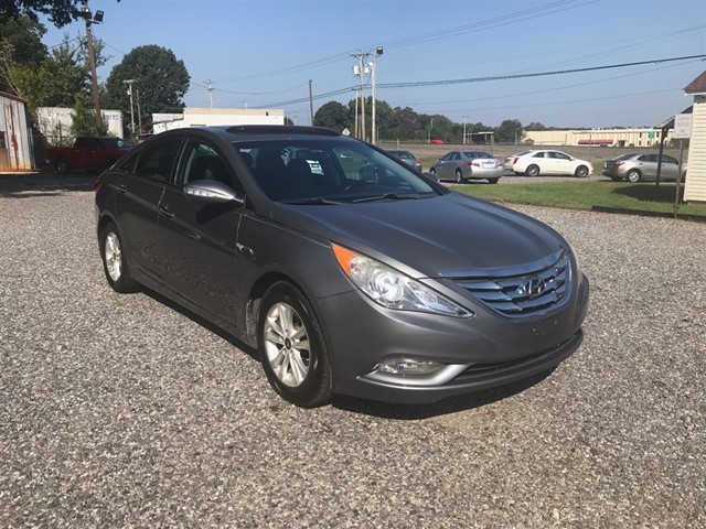 Hyundai Sonata Limited Auto in Statesville