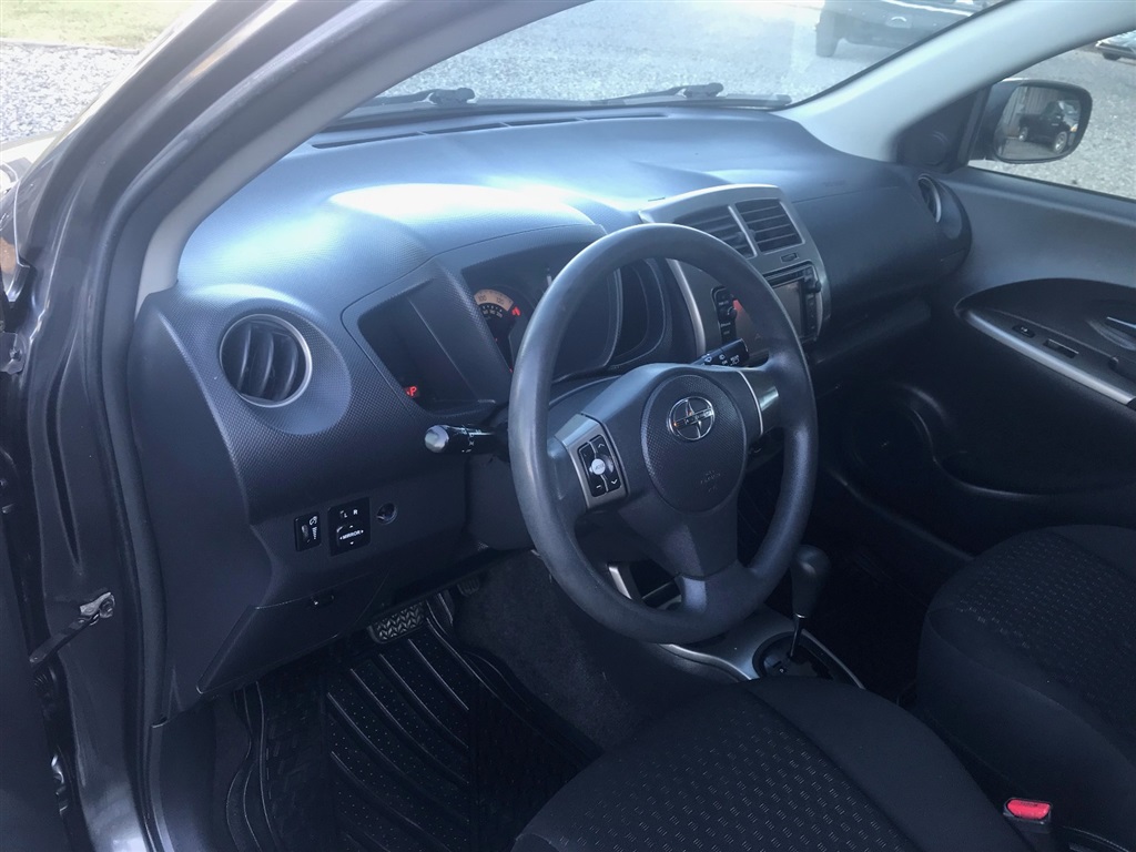 2014 Scion xD Base photo 11