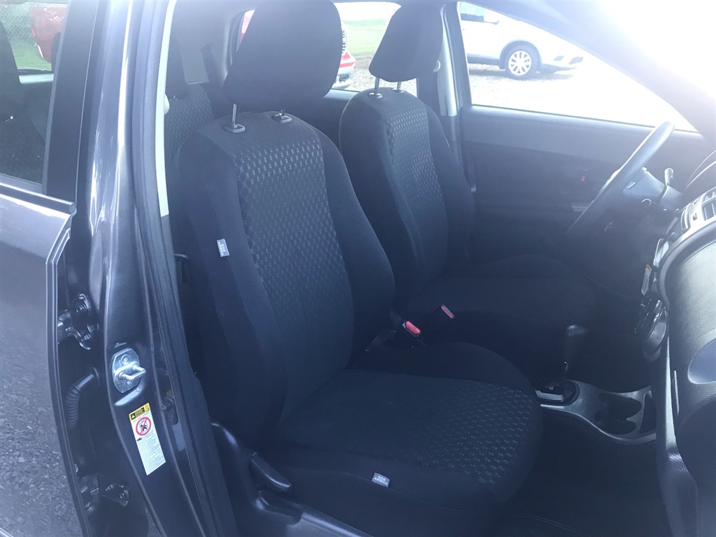 2014 Scion xD Base photo 17