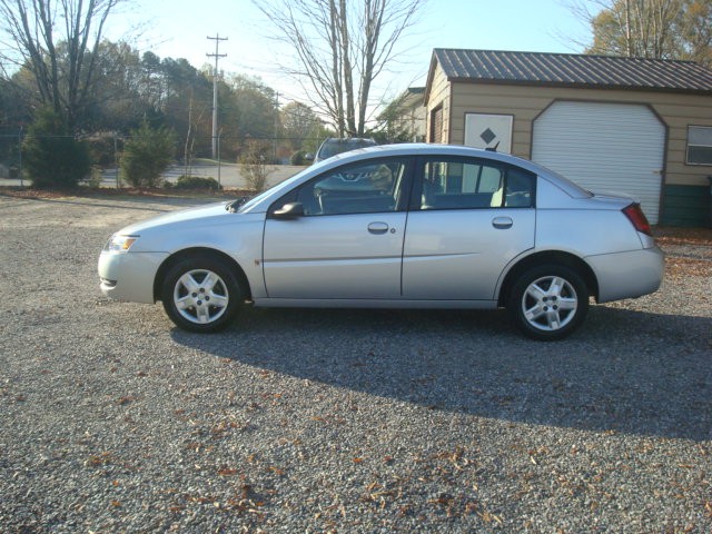 2007 Saturn ION 2 photo 4