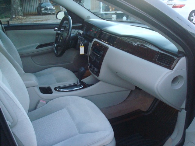 2013 Chevrolet Impala 1FL photo 16