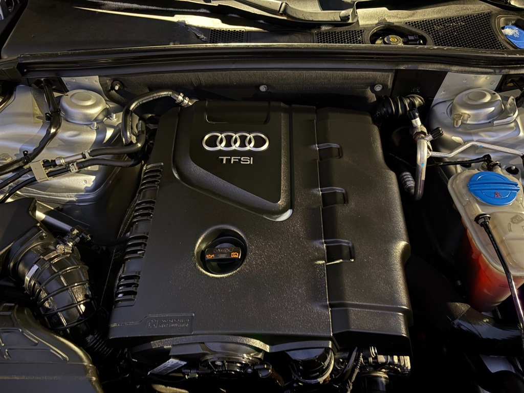 2013 Audi A4 Premium photo 32