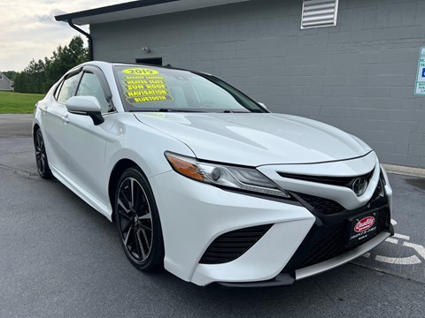 2019 TOYOTA CAMRY XSE