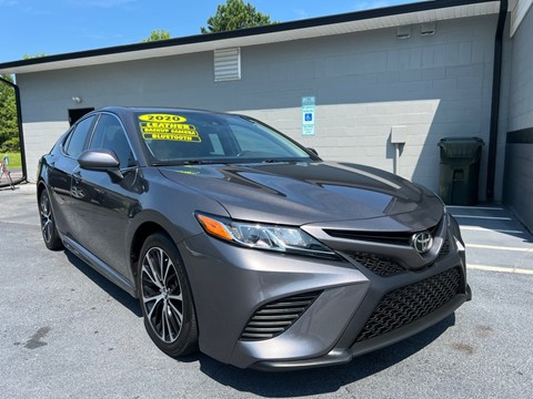 2020 TOYOTA CAMRY SE