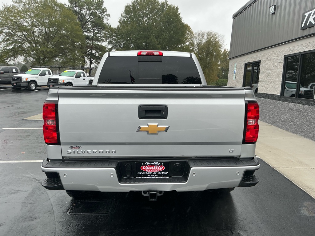 2018 Chevrolet Silverado 1500 LT photo 4