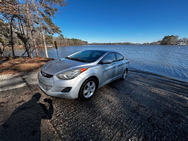 Hyundai Elantra GLS in Saluda