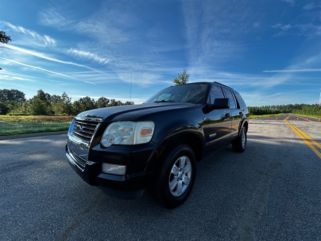 Ford Explorer XLT  in Saluda