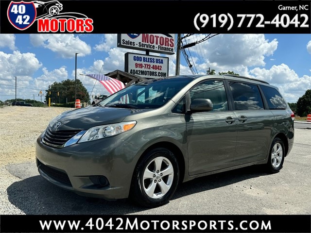 Toyota Sienna LE 8-Pass V6 in Willow Springs