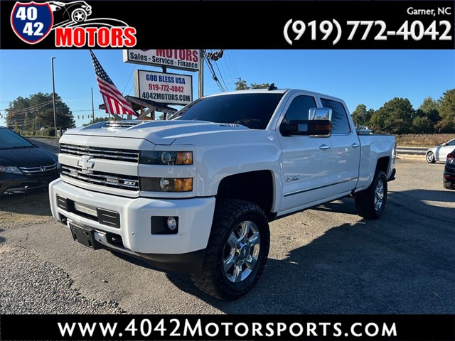 Chevrolet Silverado 2500HD LTZ Crew Cab 4WD in Willow Springs