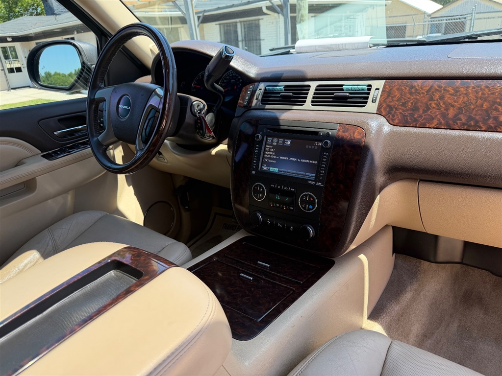 2014 GMC Yukon XL Denali - Photo 24