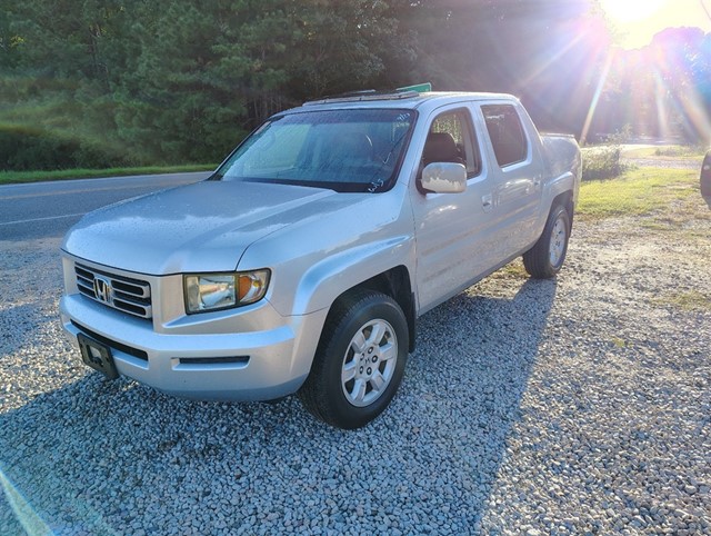 Honda Ridgeline RTL w/ Moonroof & Navigation in Spring Hope