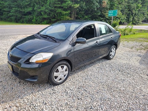 2009 Toyota Yaris Sedan 4-Speed AT