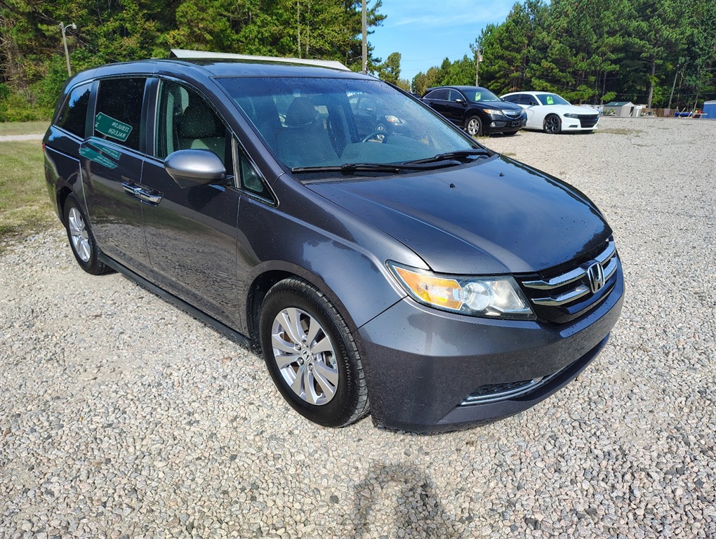 2016 Honda Odyssey SE photo 4