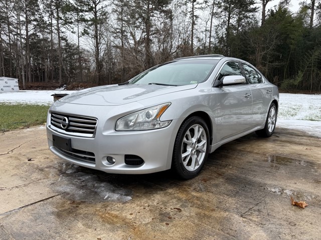 NISSAN MAXIMA SV in East Bend