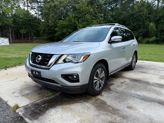 NISSAN PATHFINDER SV in East Bend