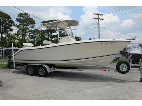 2010 Cobia 237 SE