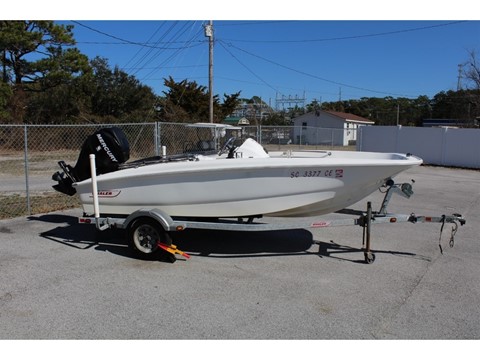 2011 BOSTON WHALER 150SS