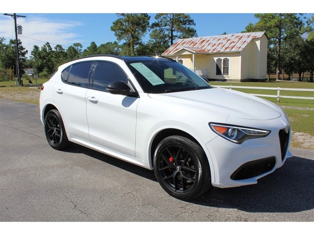 Alfa Romeo Stelvio Ti in Newport