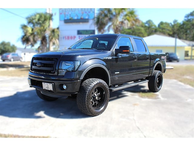 Ford F-150 FX4 SuperCrew 5.5-ft. Bed 4WD in Newport