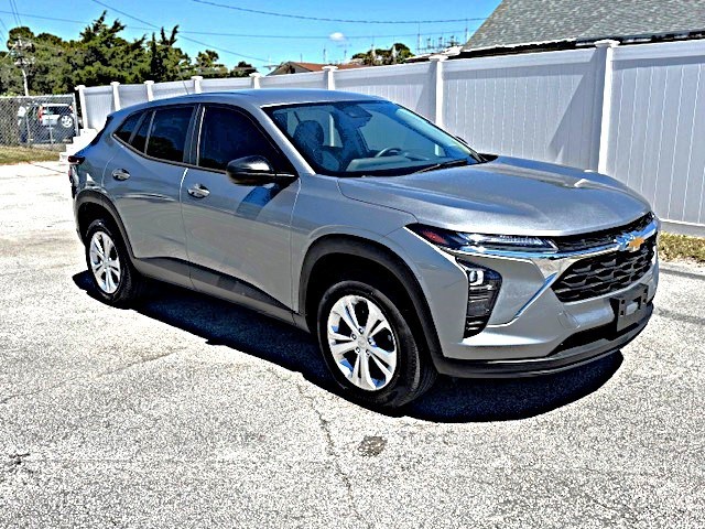 Chevrolet Trax LS in Newport