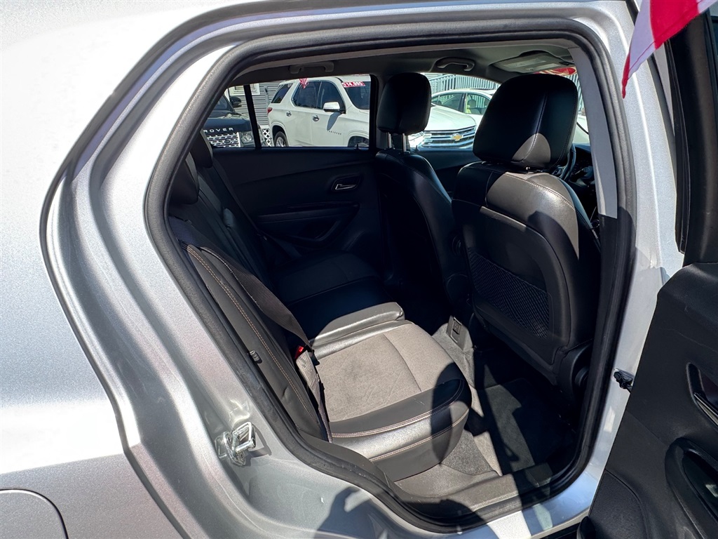 2020 Chevrolet Trax LT photo 12