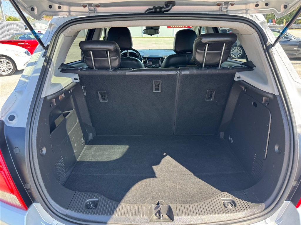 2020 Chevrolet Trax LT photo 13