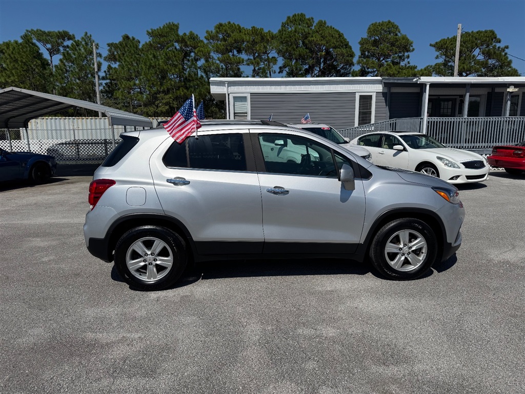 2020 Chevrolet Trax LT photo 6