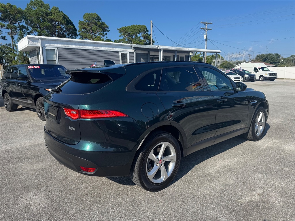 2017 Jaguar F-PACE Premium photo 5