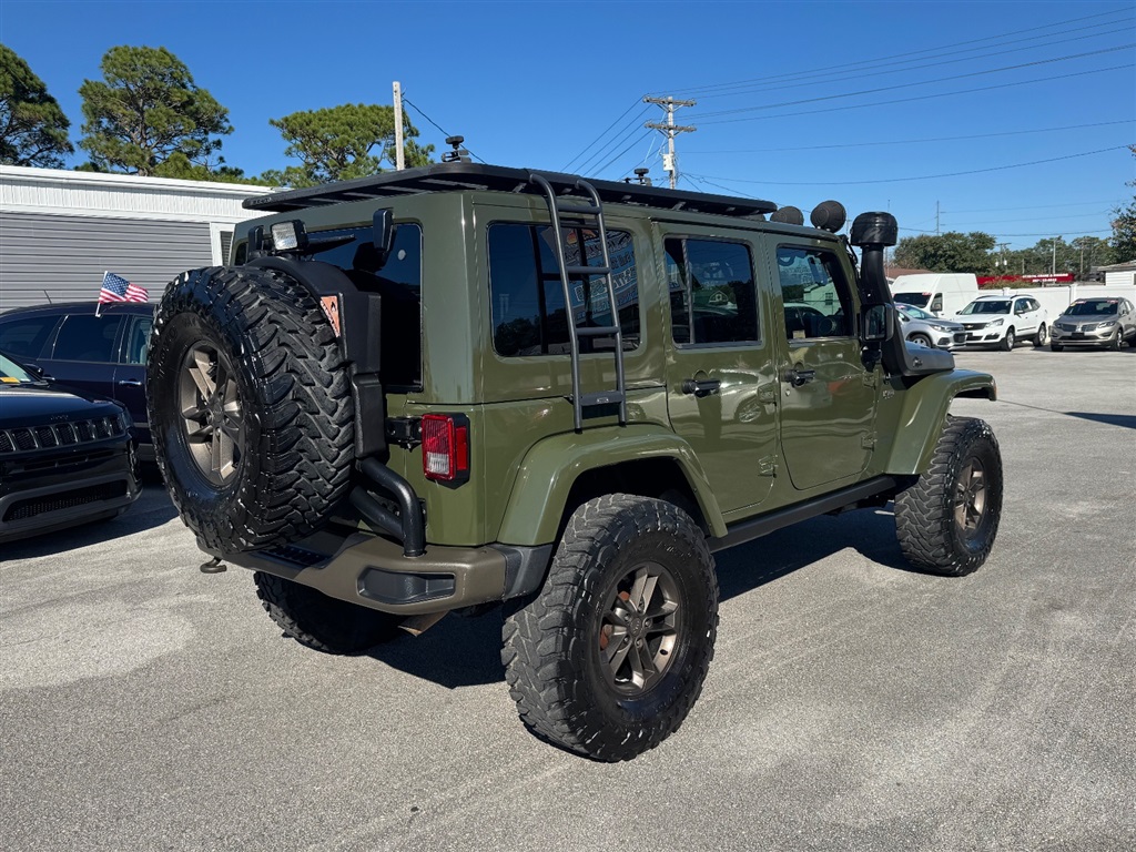 2016 Jeep Wrangler Unlimited Sahara photo 3