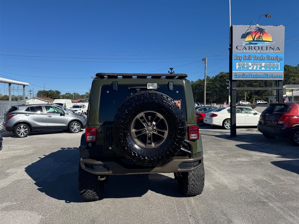 2016 Jeep Wrangler Unlimited Sahara photo 4