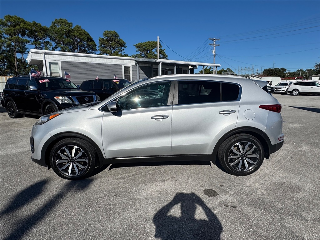 2017 Kia Sportage EX photo 3