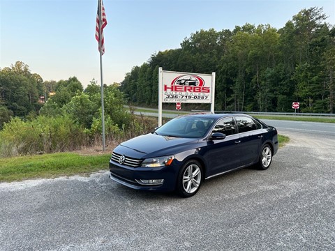 2012 VOLKSWAGEN PASSAT SE