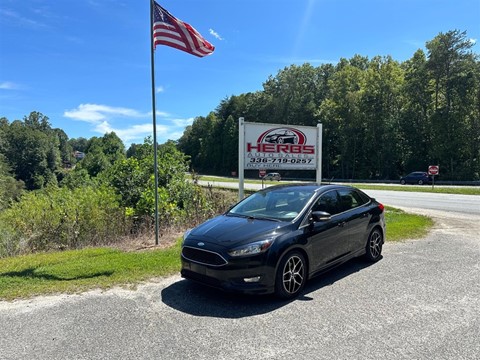 2015 FORD FOCUS SE