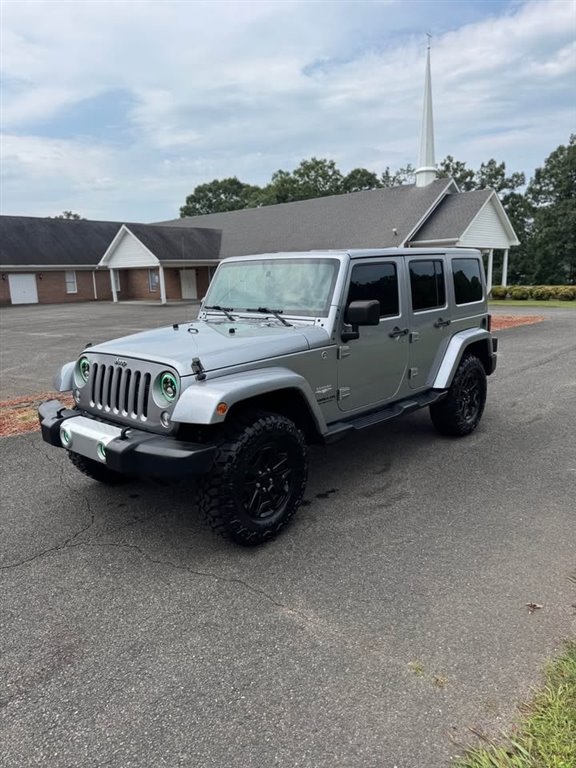 2015 Jeep Wrangler Sahara photo 2