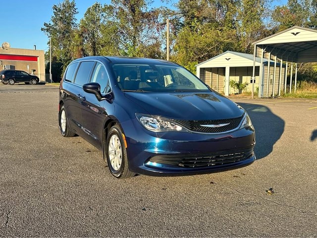 Chrysler Pacifica LX in Mt Airy