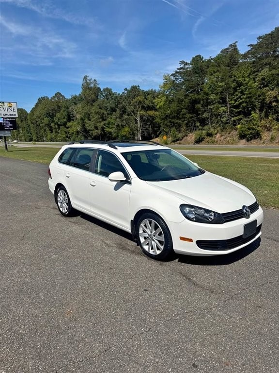 Volkswagen Jetta SportWagen 2.0L TDI in Mt Airy