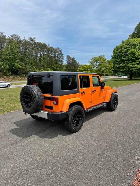 2012 Jeep Wrangler Unlimited Sahara 4WD
