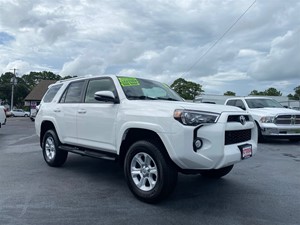 Picture of a 2016 Toyota 4RUNNER SR5 Premium