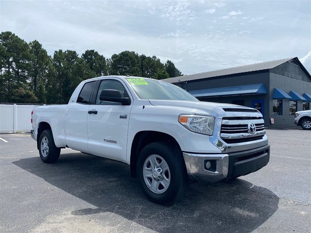 Toyota Tundra SR5 5.7L Double Cab 4WD in Wilmington