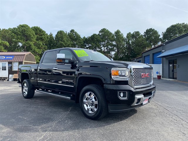 GMC Sierra 2500HD Denali Crew Cab 4WD in Wilmington