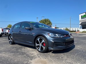 Picture of a 2018 Volkswagen Golf GTI S