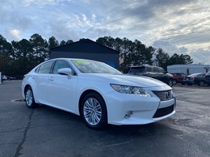 Picture of a 2013 LEXUS ES 350