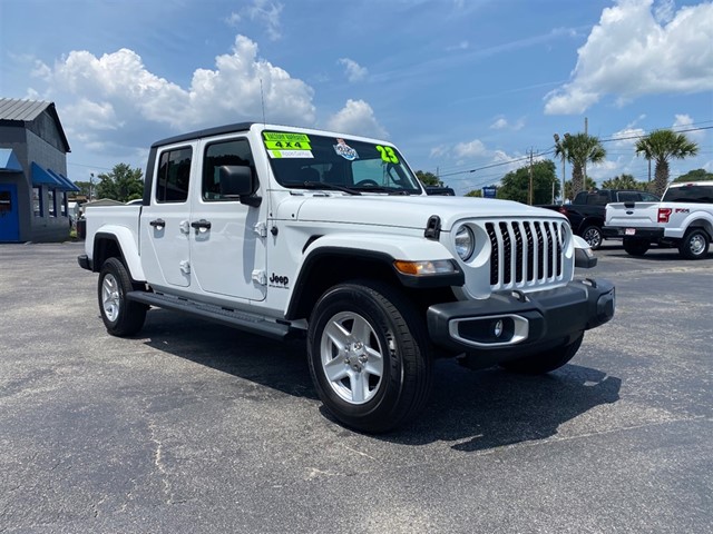 Jeep Gladiator Sport in Wilmington