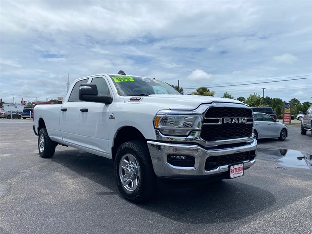 RAM 2500 Crew Cab 4WD in Wilmington