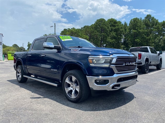 RAM 1500 Laramie Crew Cab 4WD in Wilmington
