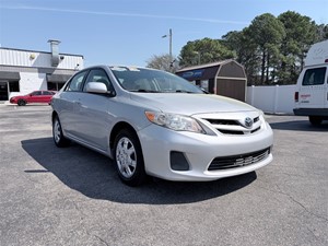 Picture of a 2011 Toyota Corolla LE