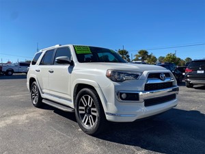 Picture of a 2017 Toyota 4RUNNER Limited