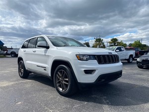 Picture of a 2016 Jeep Grand Cherokee Laredo 75th Anniversary
