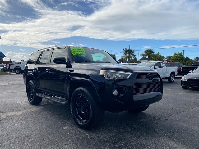 Toyota 4RUNNER SR5 4WD in Wilmington